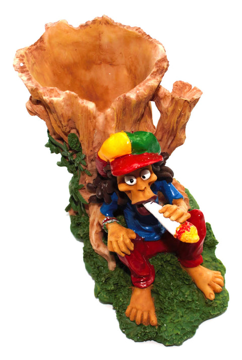 Aschenbecher Rastaman sitzend am Baum mit Jibbit